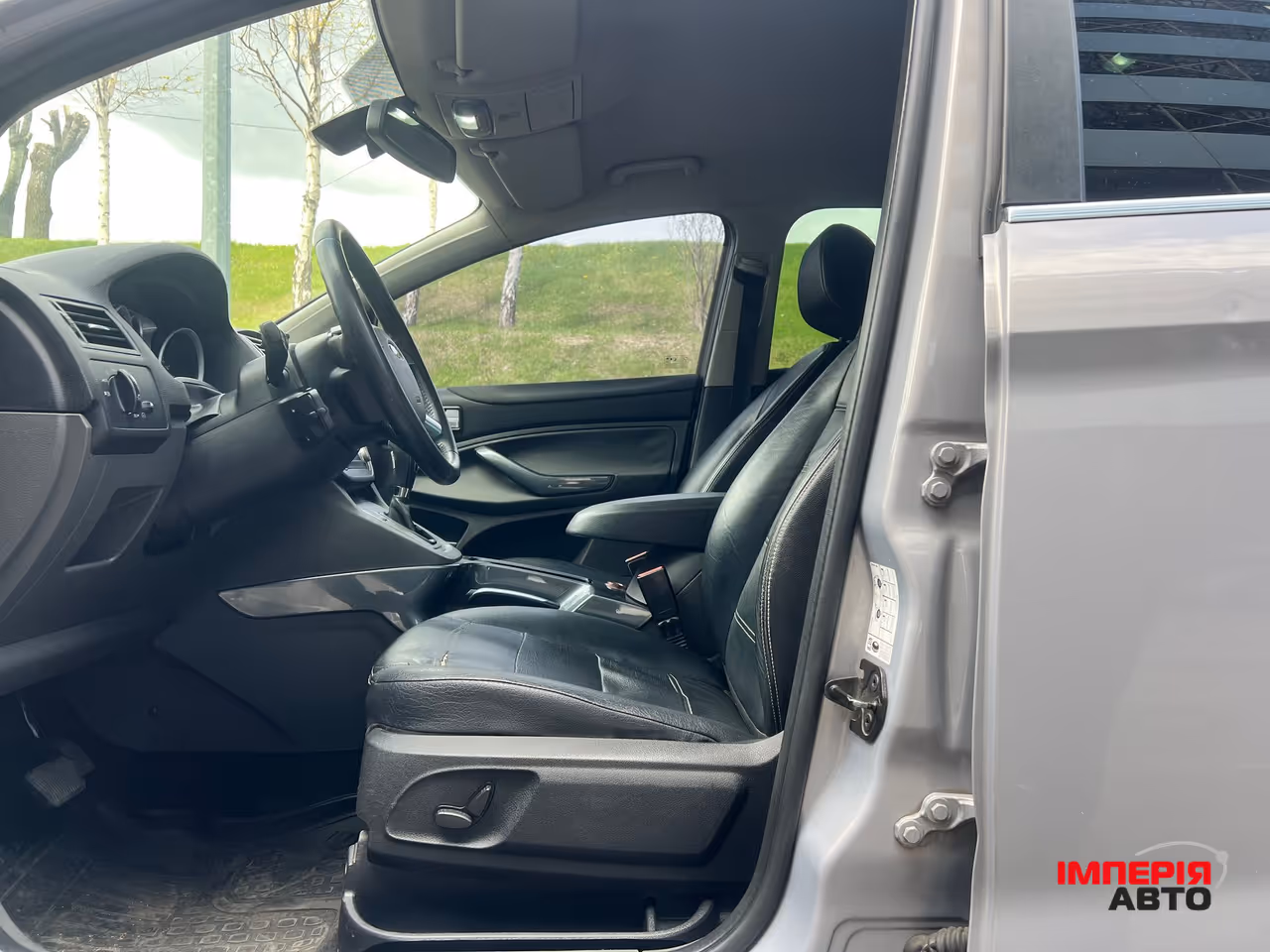 Ford Kuga - фото 9