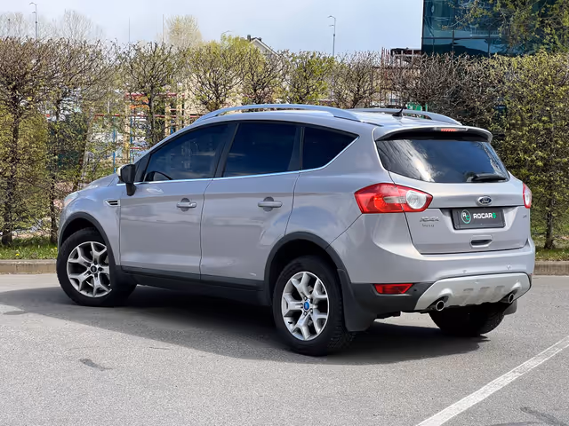 Ford Kuga - фото 5