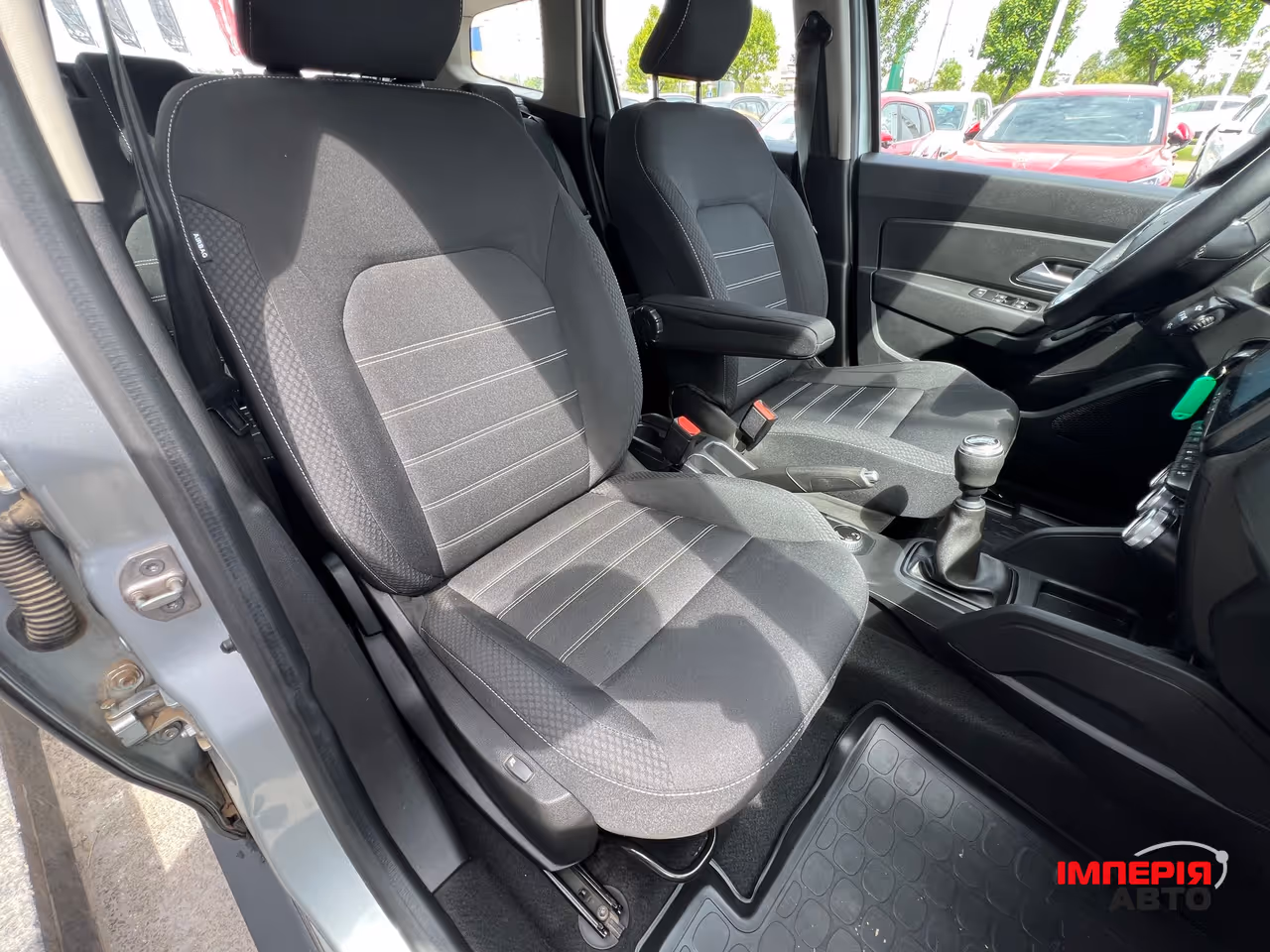 Renault Duster - фото 15