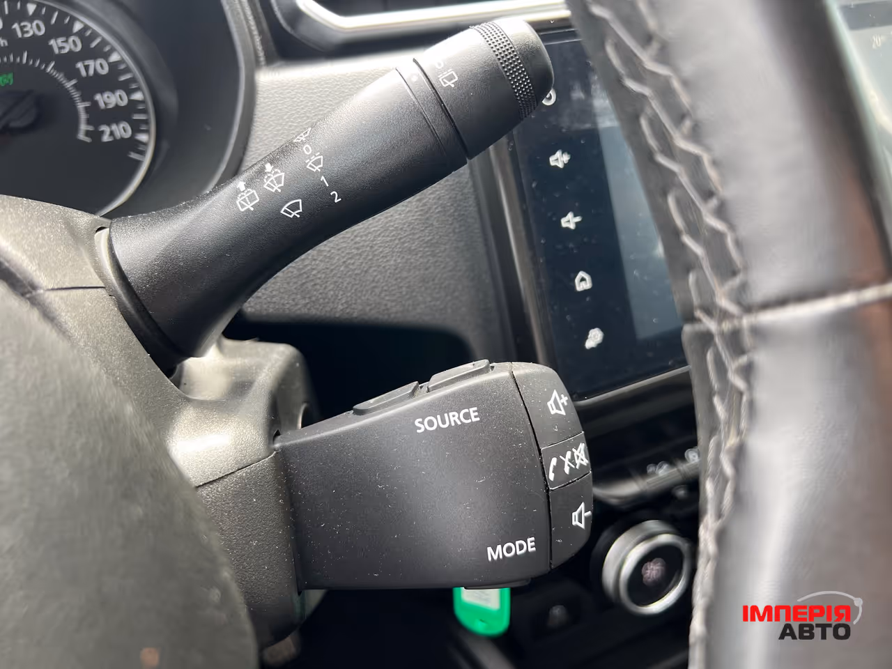 Renault Duster - фото 30