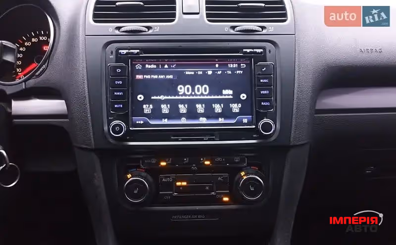 Volkswagen Golf - фото 12
