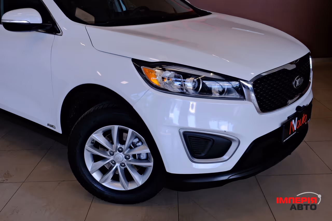 Kia Sorento - фото 3