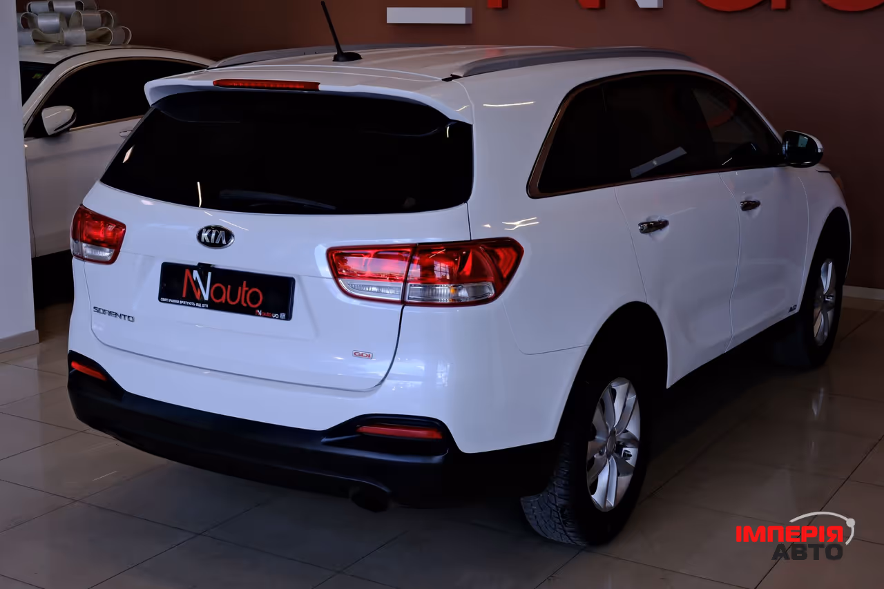 Kia Sorento - фото 5