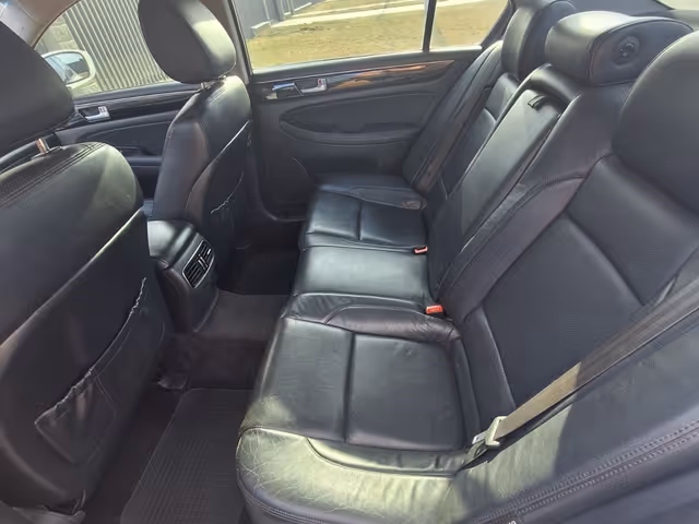 Hyundai Genesis - фото 5