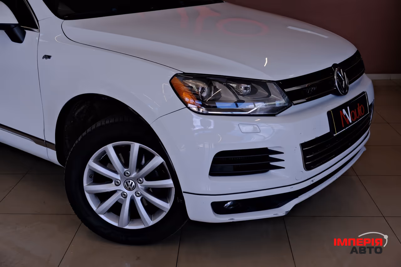 Volkswagen Touareg - фото 3