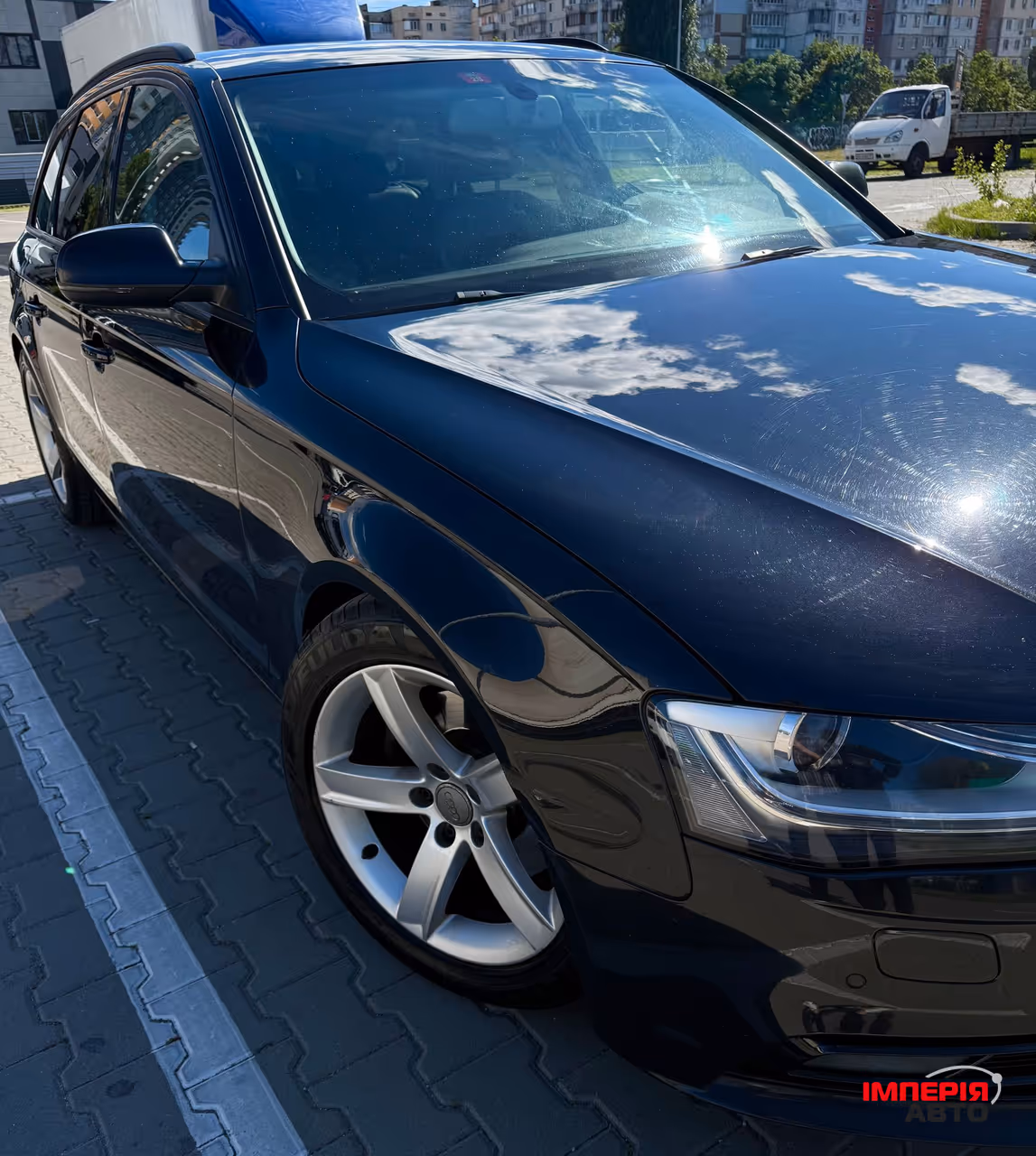 Audi A4 - фото 9