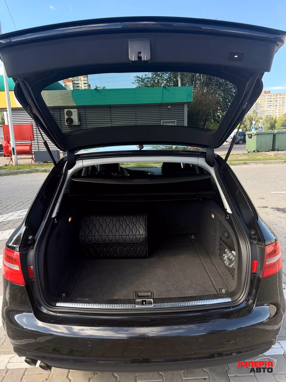 Audi A4 - фото 8