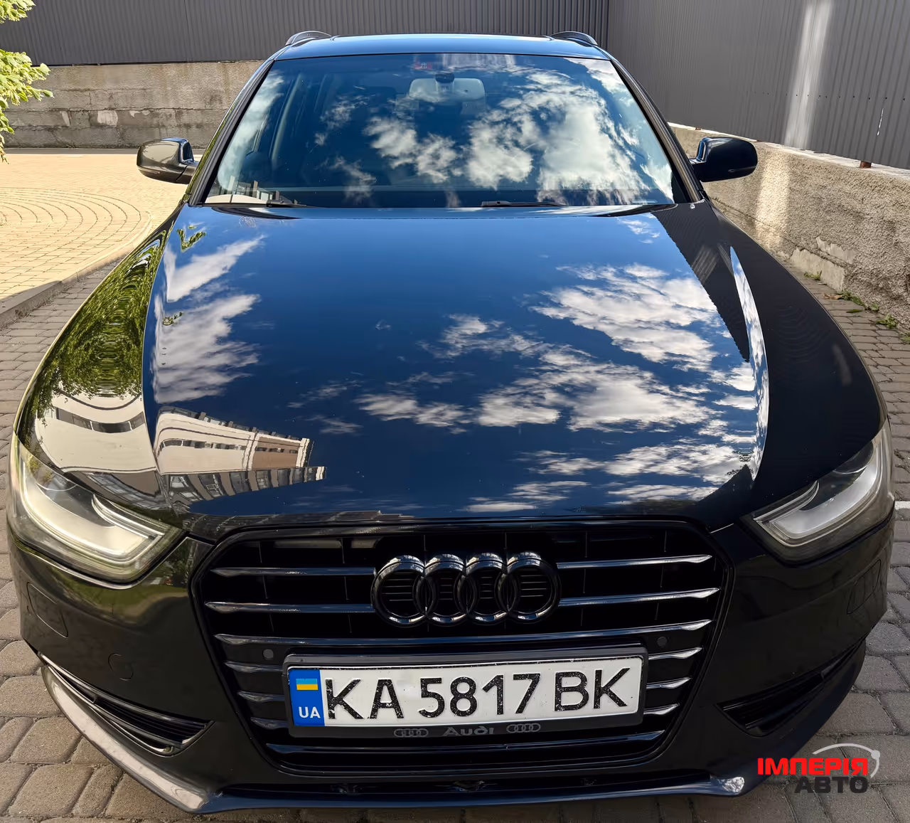 Audi A4 - фото 1
