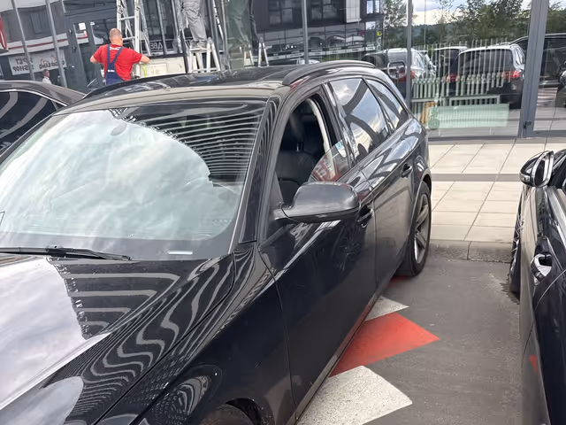 Audi A4 - фото 4