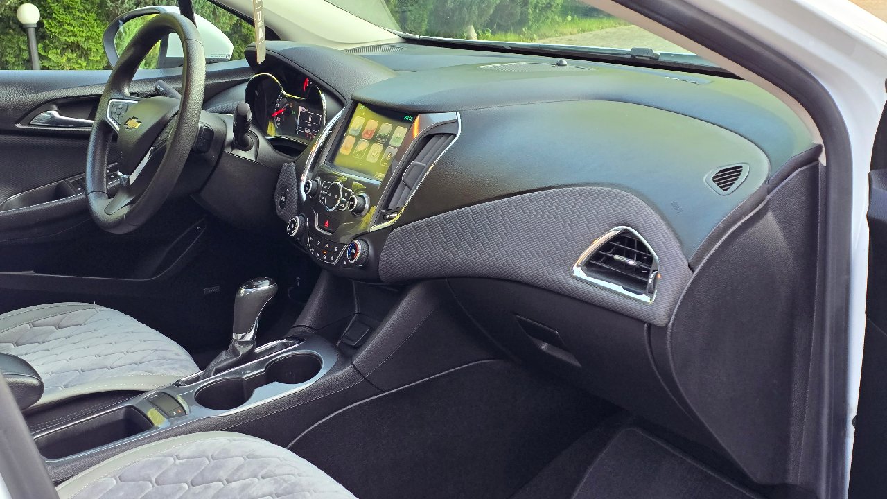 Chevrolet Cruze - фото 7