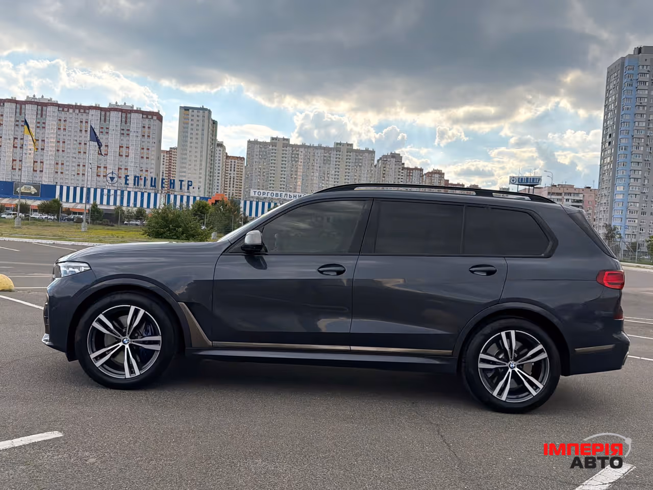 BMW X7 - фото 12