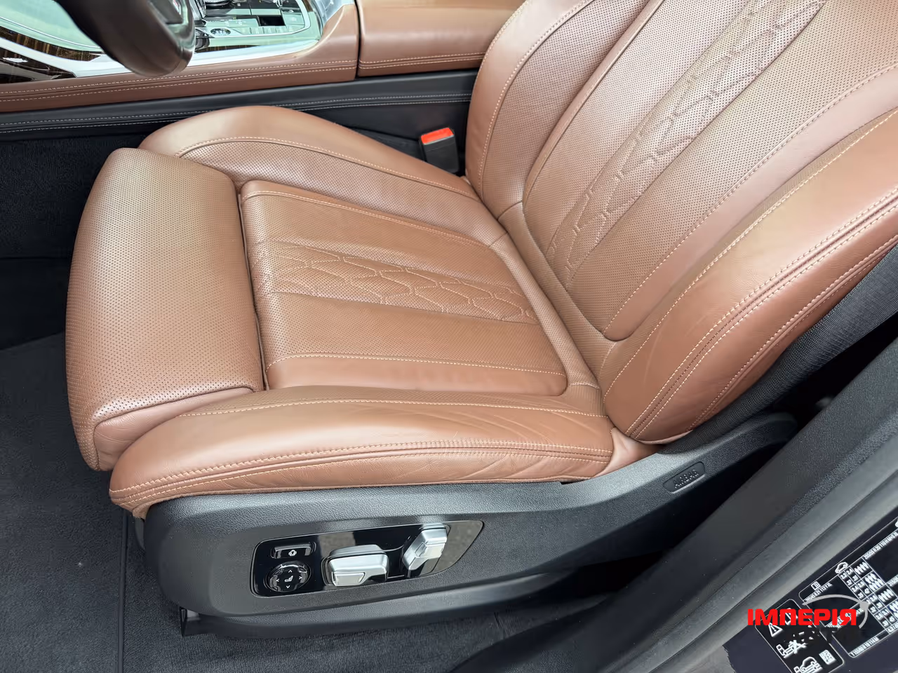 BMW X7 - фото 17