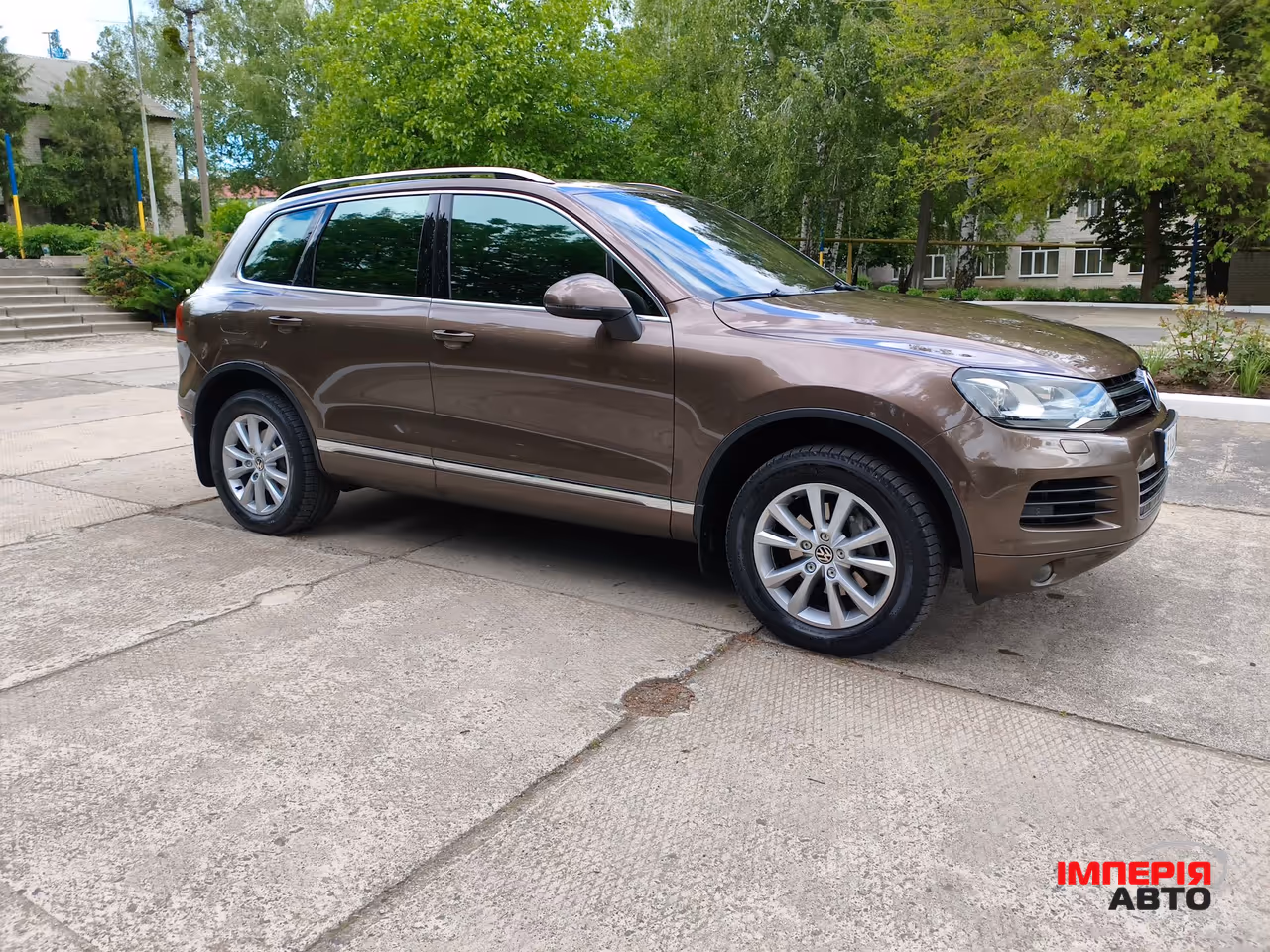 Volkswagen Touareg - фото 2