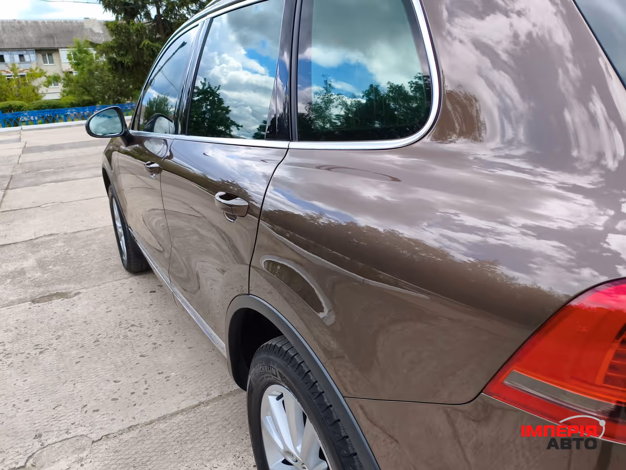 Volkswagen Touareg - фото 8