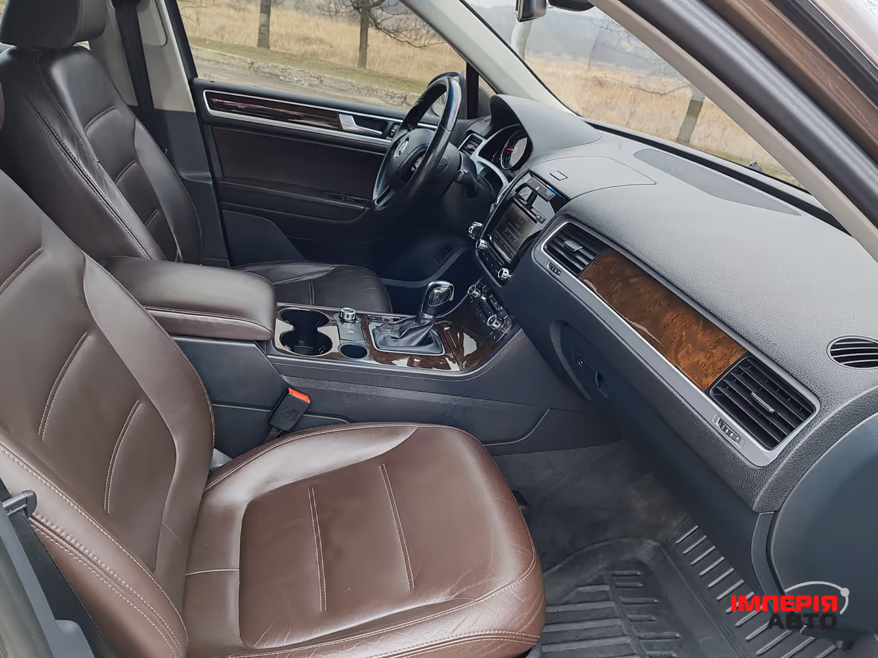 Volkswagen Touareg - фото 15