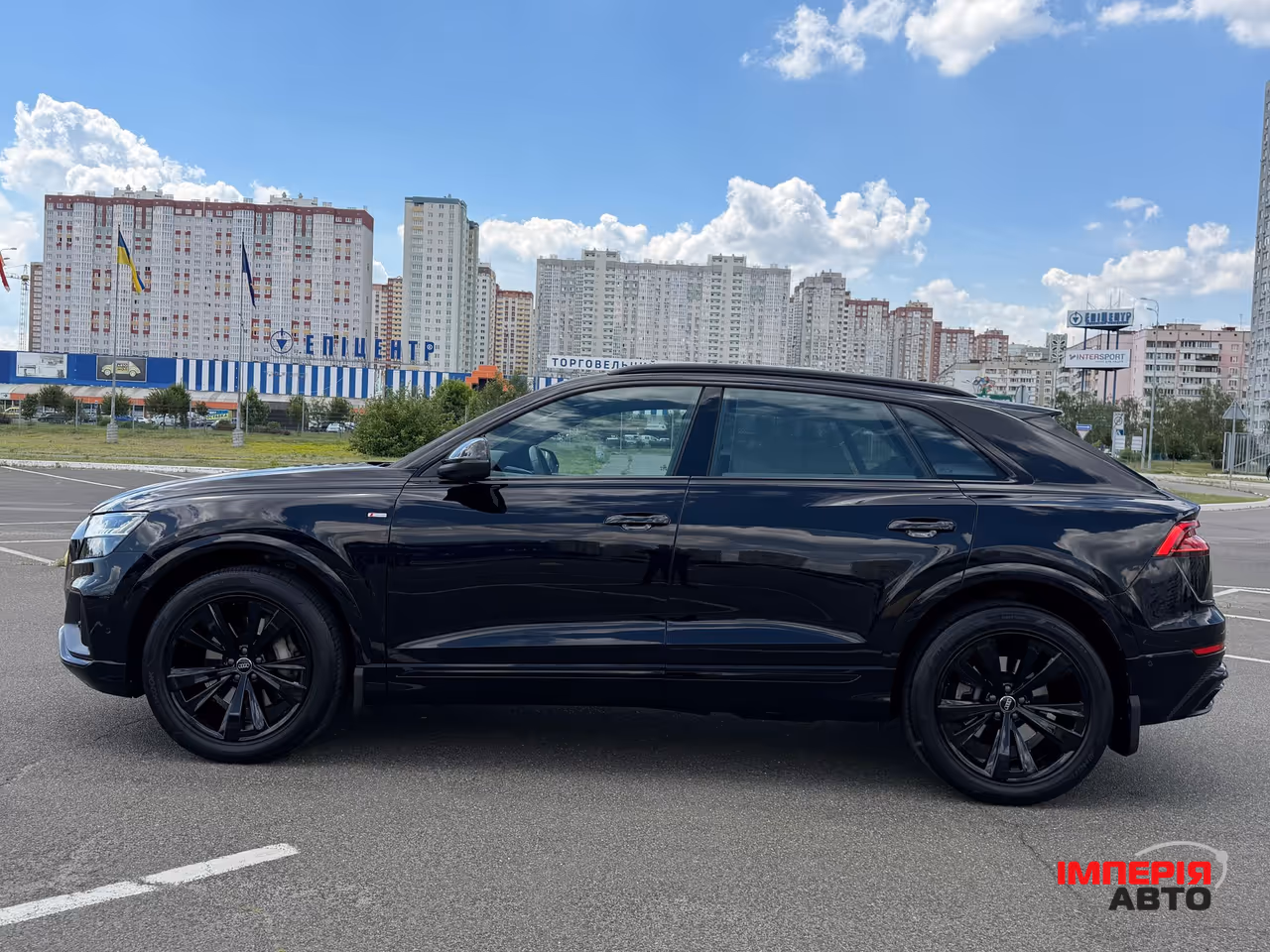 Audi Q8 - фото 12