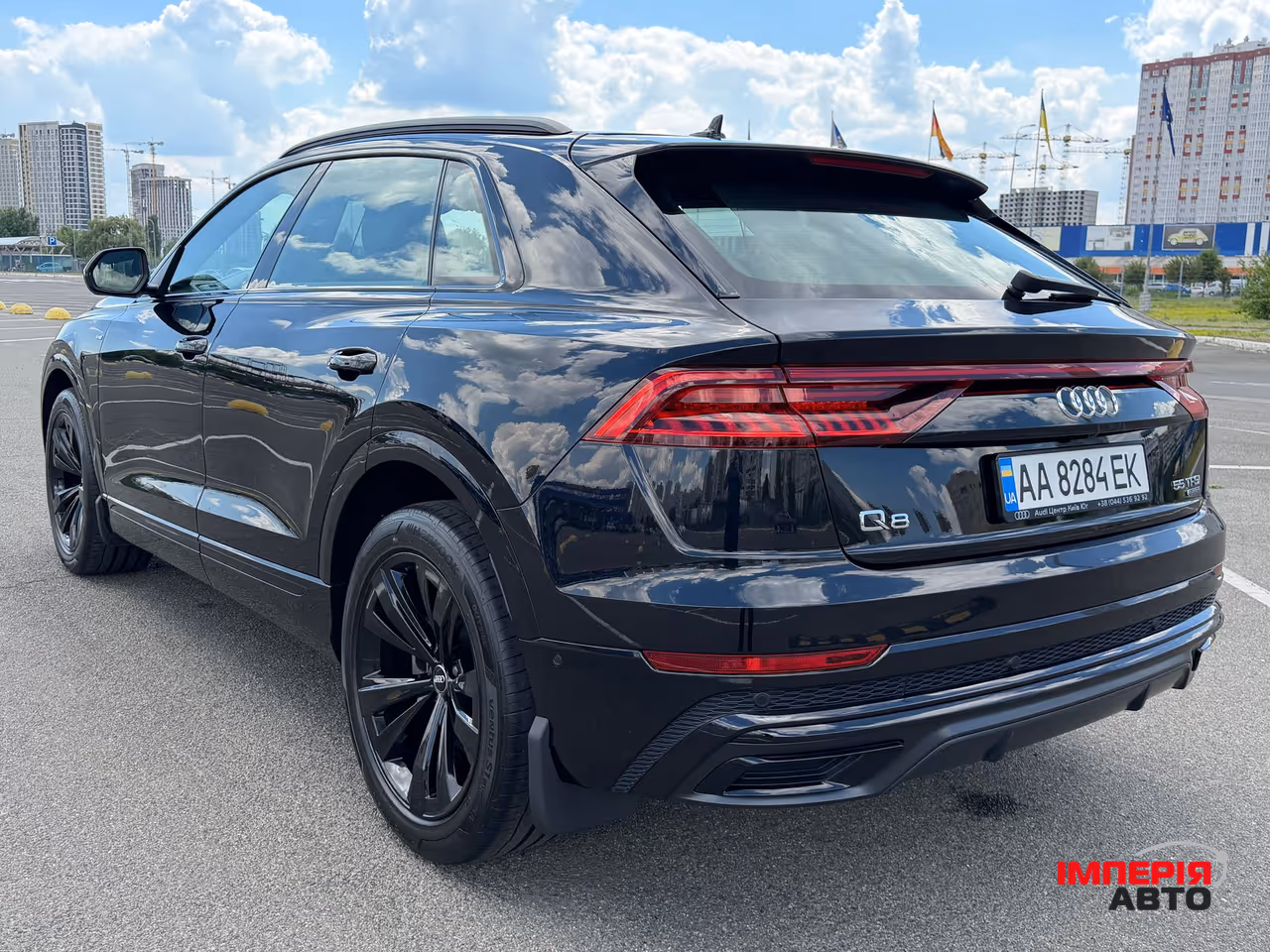 Audi Q8 - фото 11