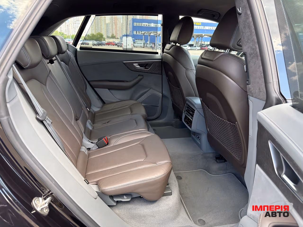 Audi Q8 - фото 23