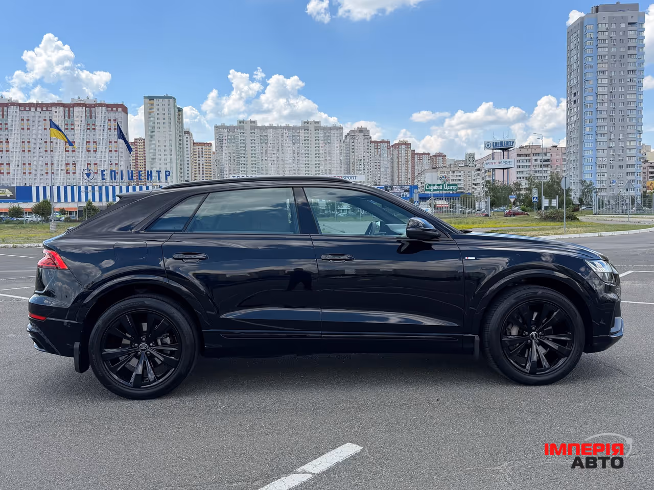 Audi Q8 - фото 8
