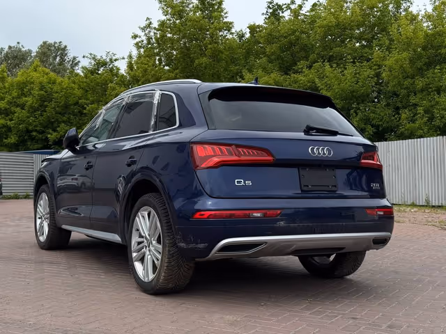 Audi Q5 - фото 4