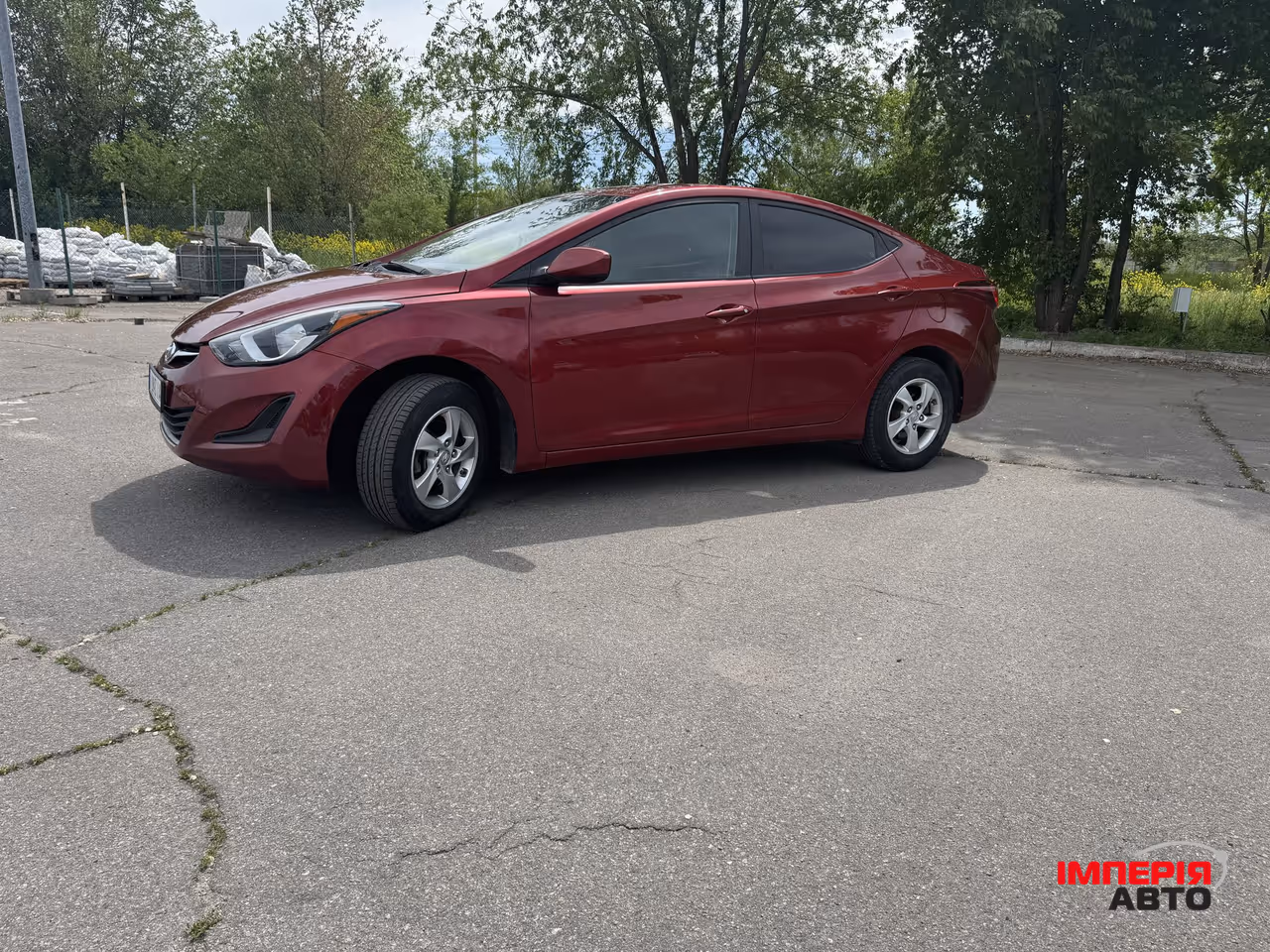 Hyundai Elantra - фото 3