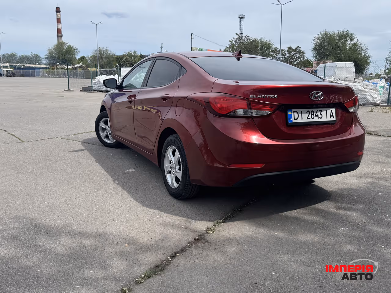 Hyundai Elantra - фото 4