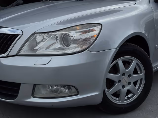Skoda Octavia - фото 3