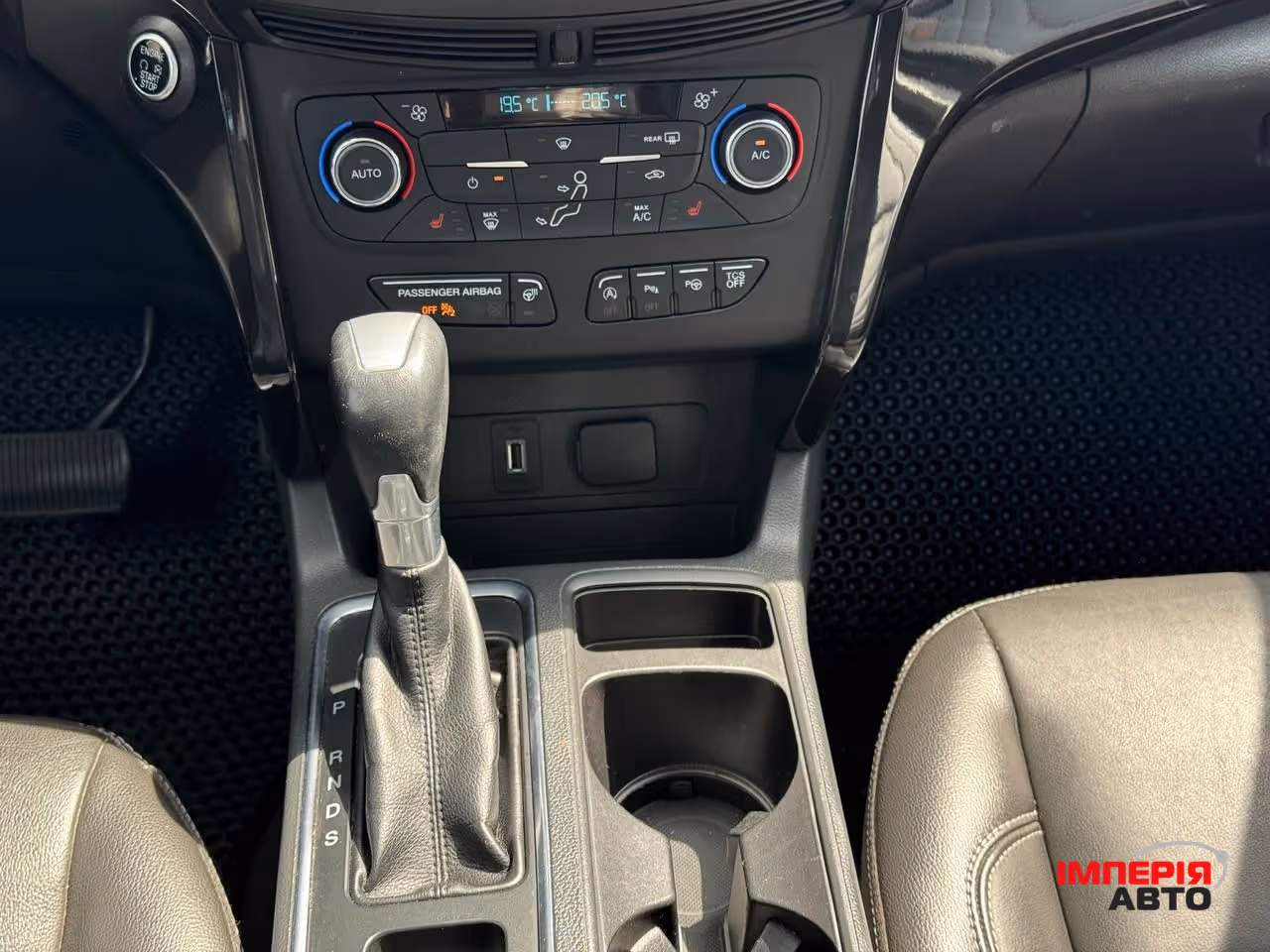 Ford Escape - фото 66