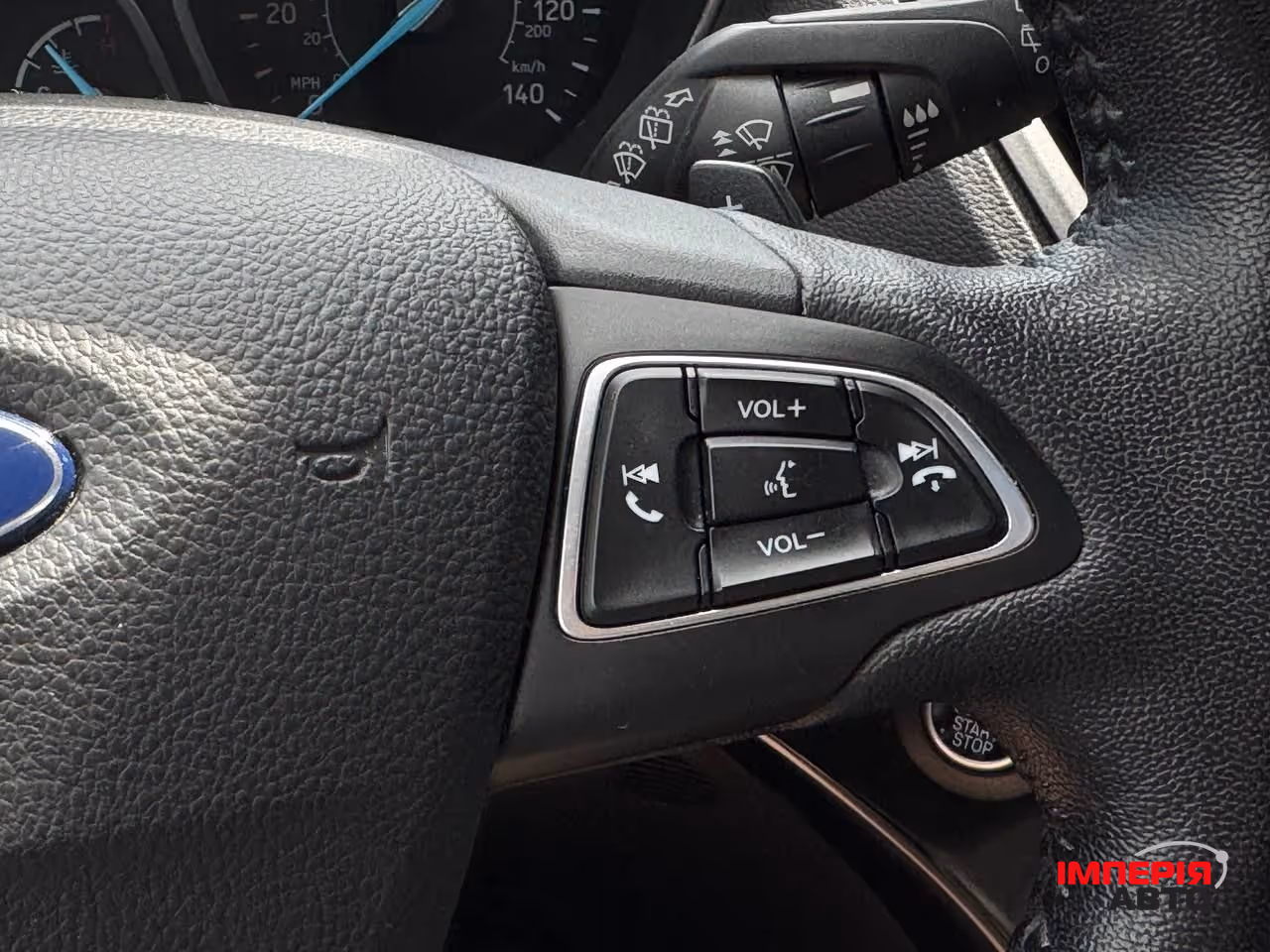 Ford Escape - фото 45