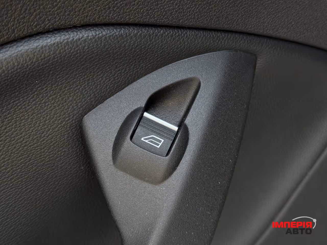 Ford Escape - фото 57