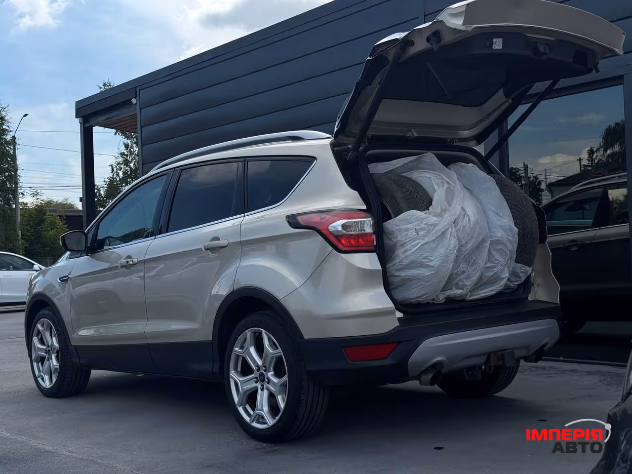 Ford Escape - фото 25