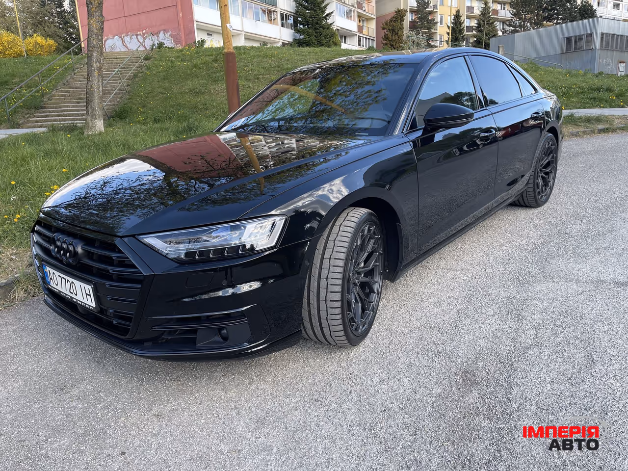 Audi A8 - фото 4