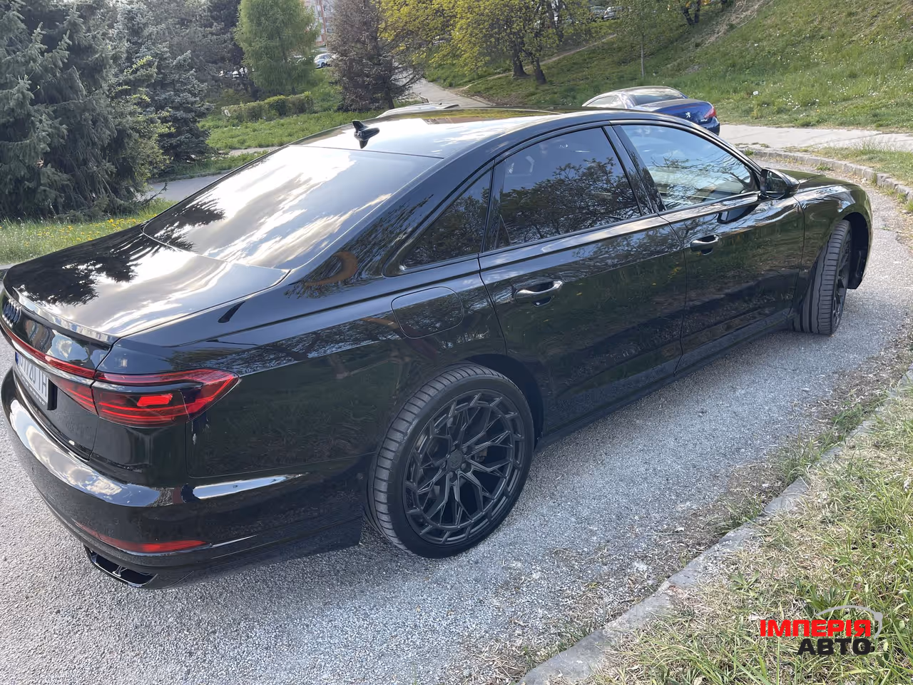 Audi A8 - фото 7
