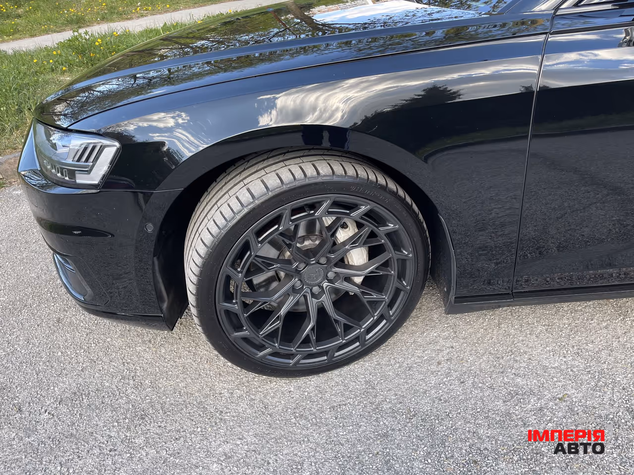 Audi A8 - фото 3