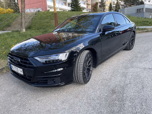 Audi A8 - фото 4