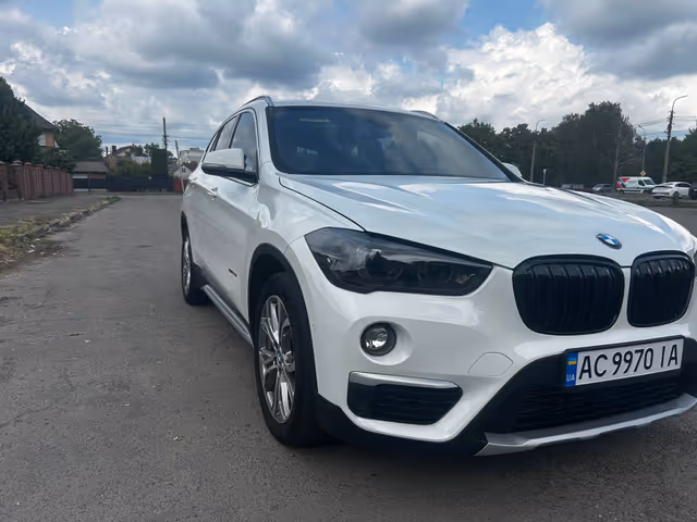 BMW X1 - фото 2
