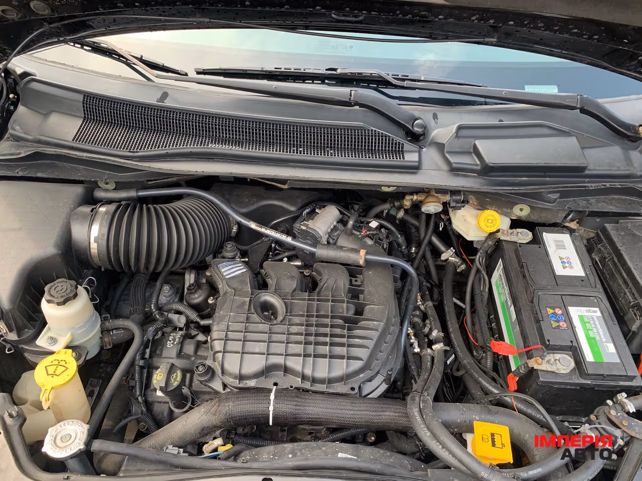 Volkswagen Routan - фото 12