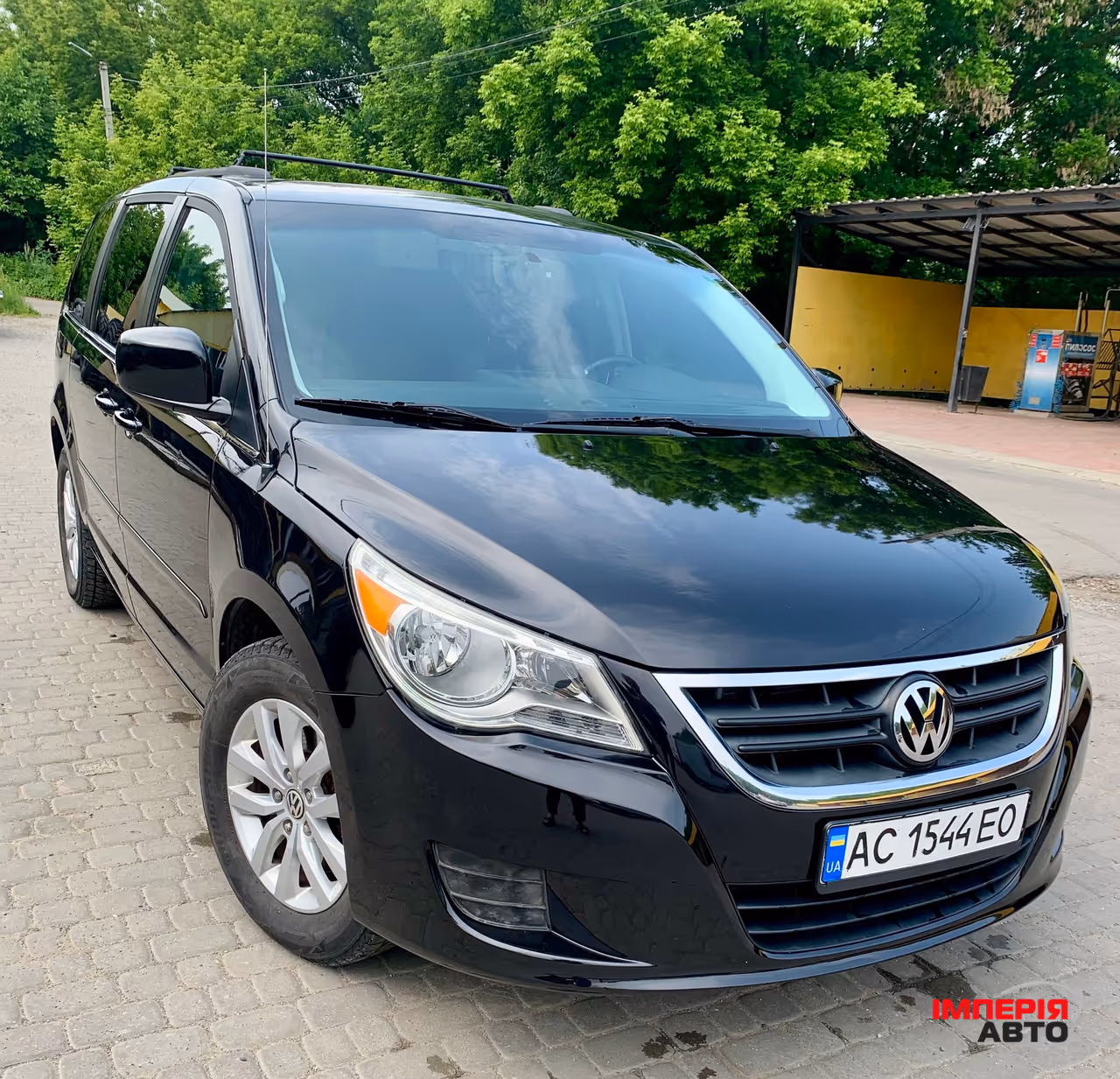 Volkswagen Routan - фото 6