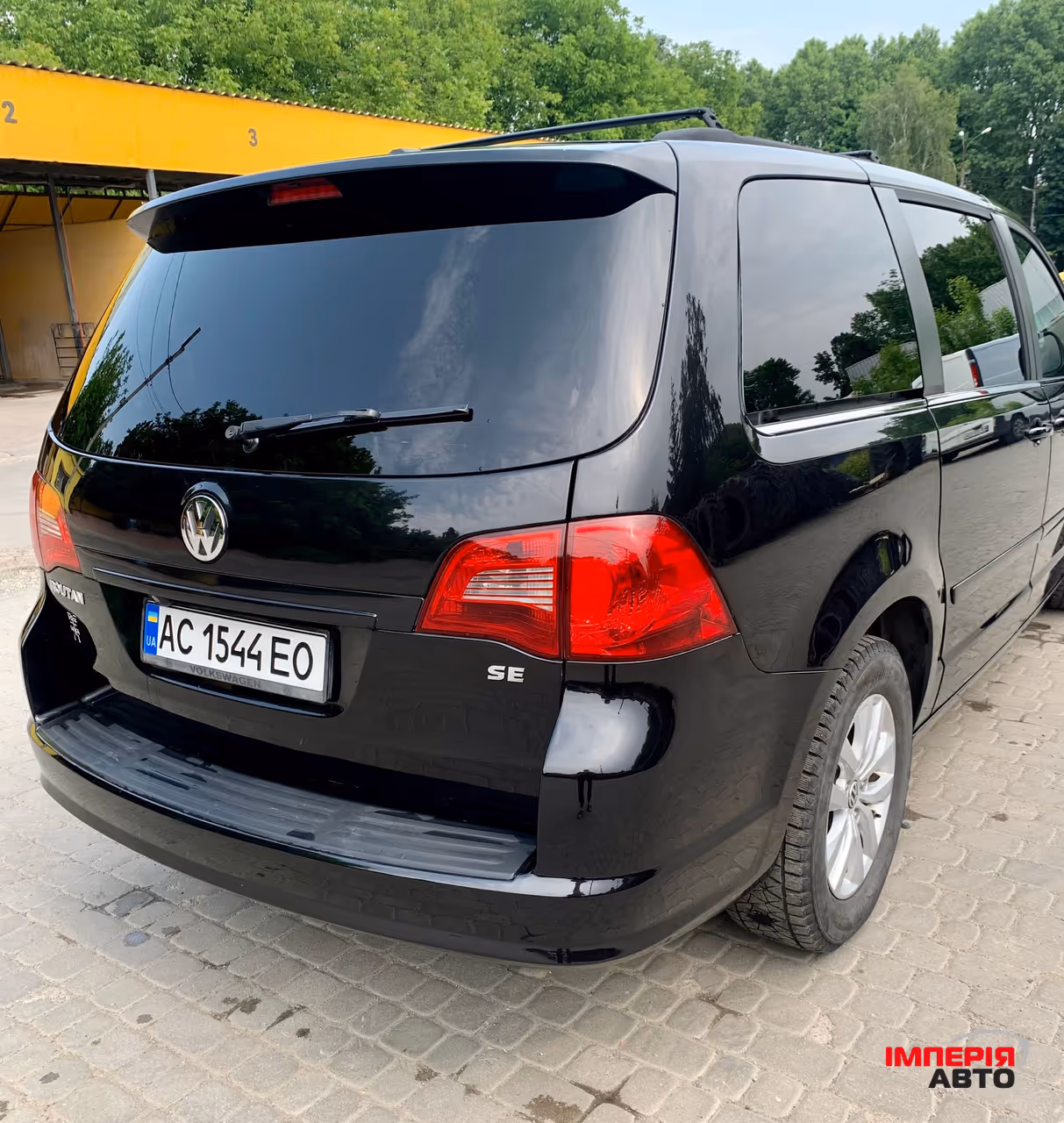 Volkswagen Routan - фото 3