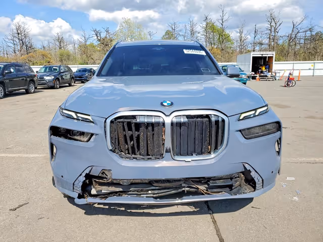 BMW X7 - фото 4