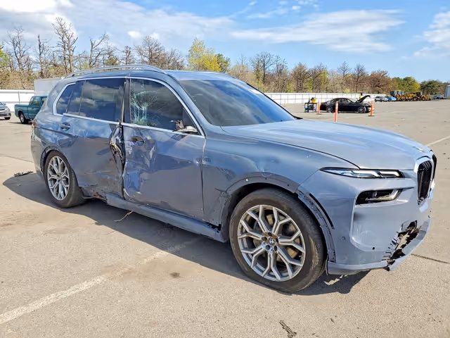 BMW X7 - фото 5