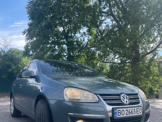Volkswagen Jetta - зображення 4
