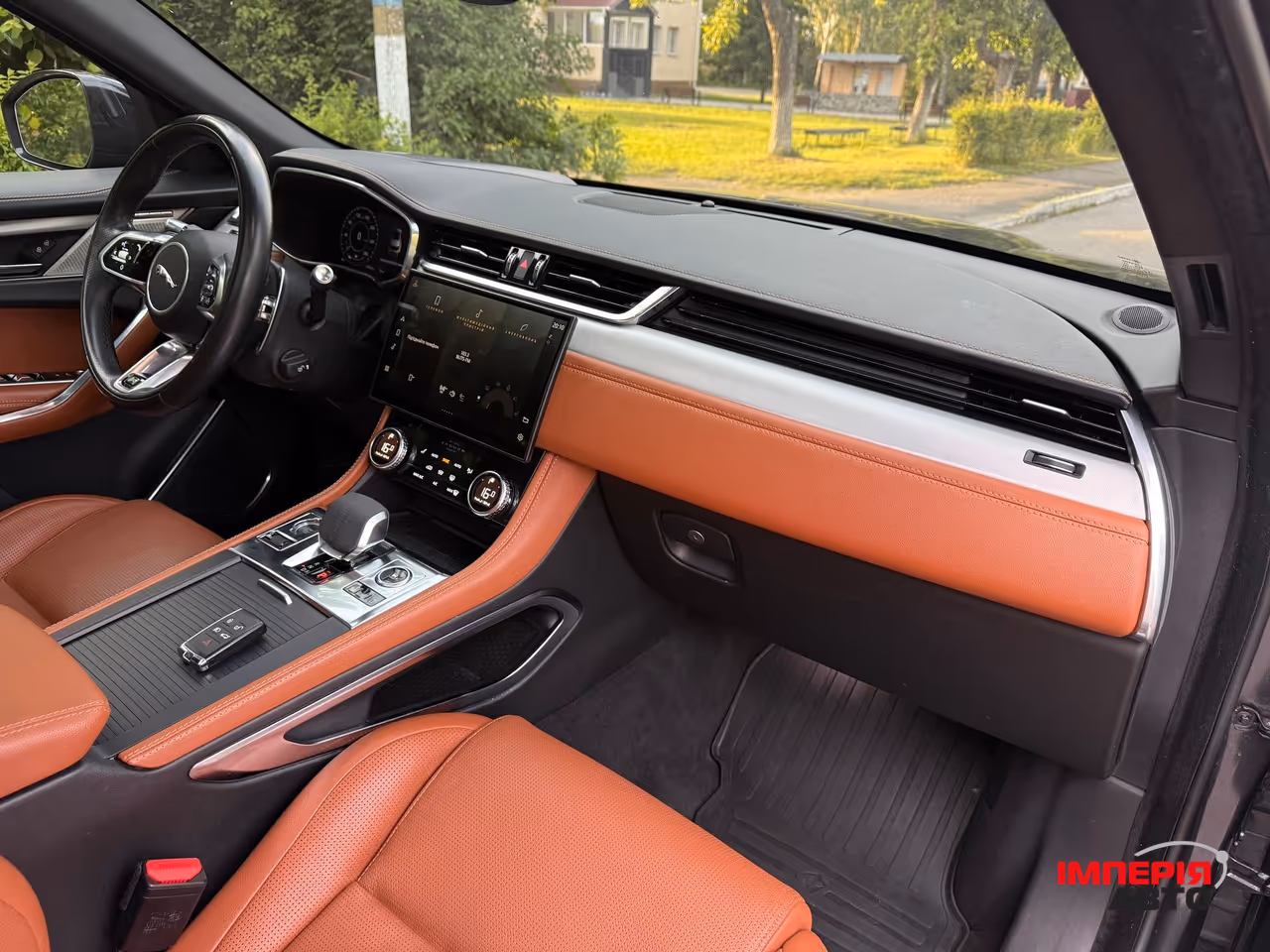Jaguar F-Pace - фото 19