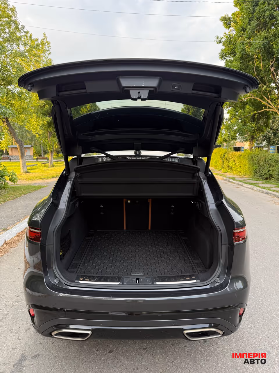 Jaguar F-Pace - фото 20