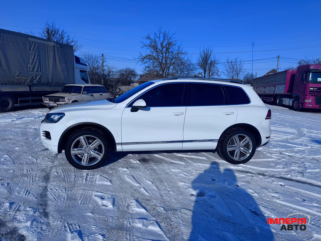 Volkswagen Touareg - фото 6