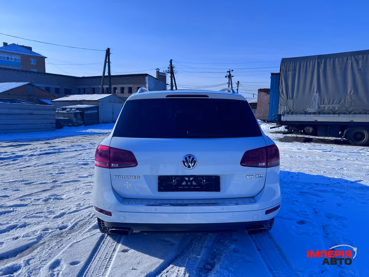 Volkswagen Touareg - фото 8