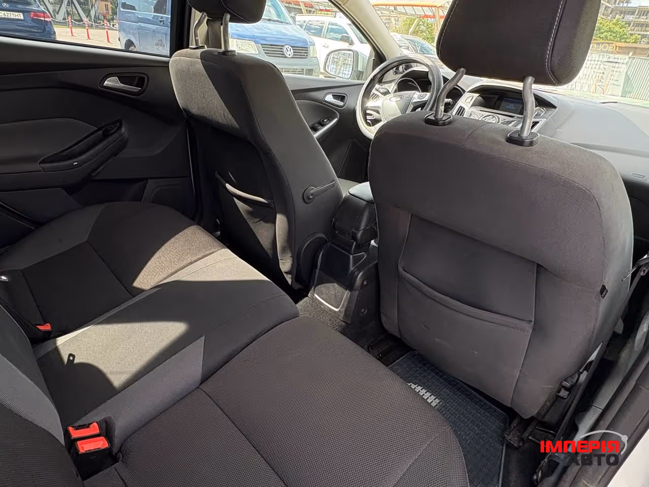 Ford Focus - фото 3