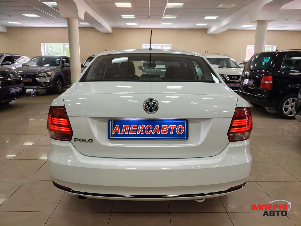 Volkswagen Polo - фото 3