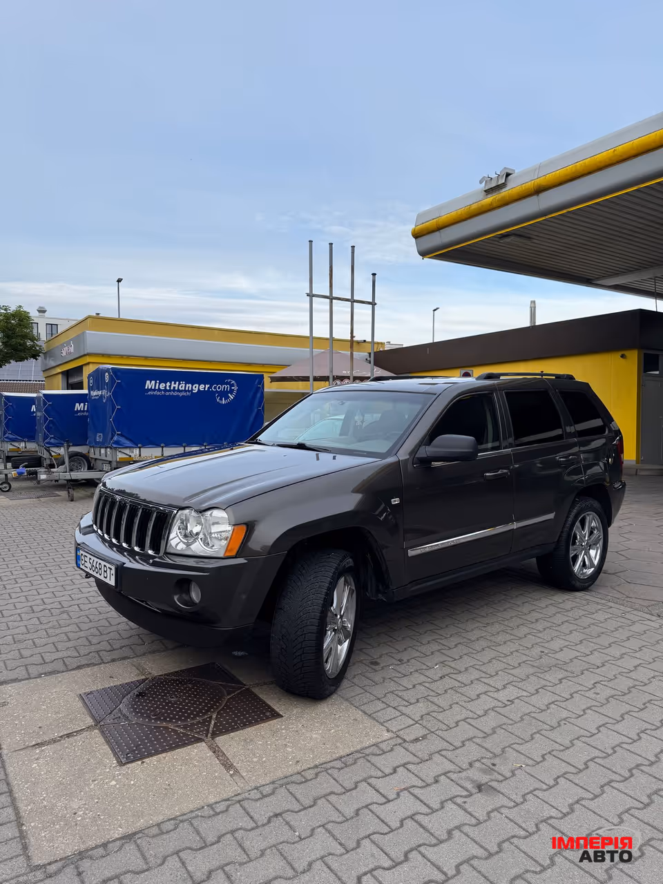 Jeep Grand Cherokee - фото 2