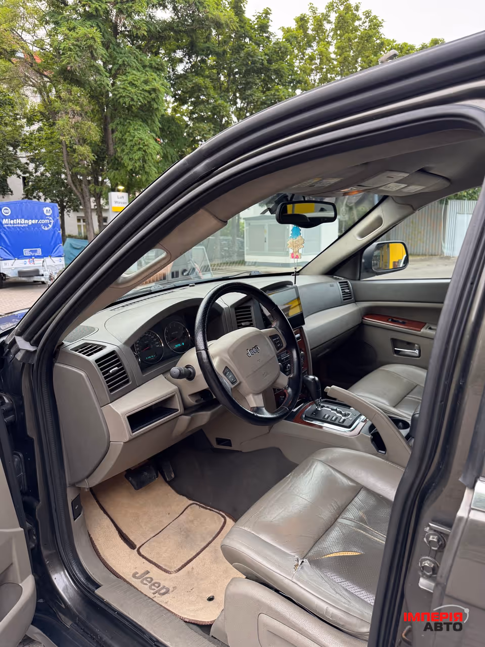 Jeep Grand Cherokee - фото 9